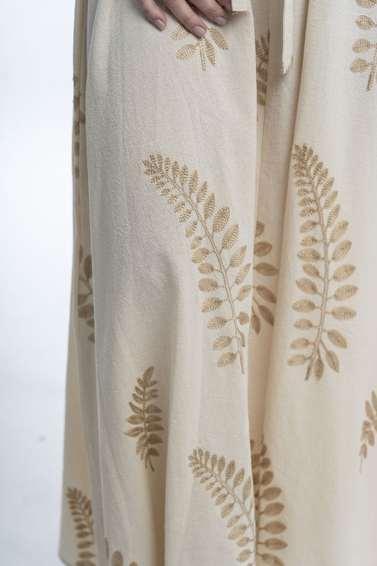 Solera bordada de lino