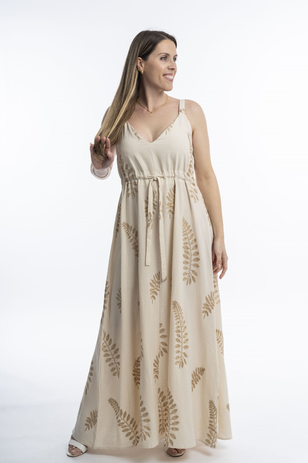 Solera bordada de lino